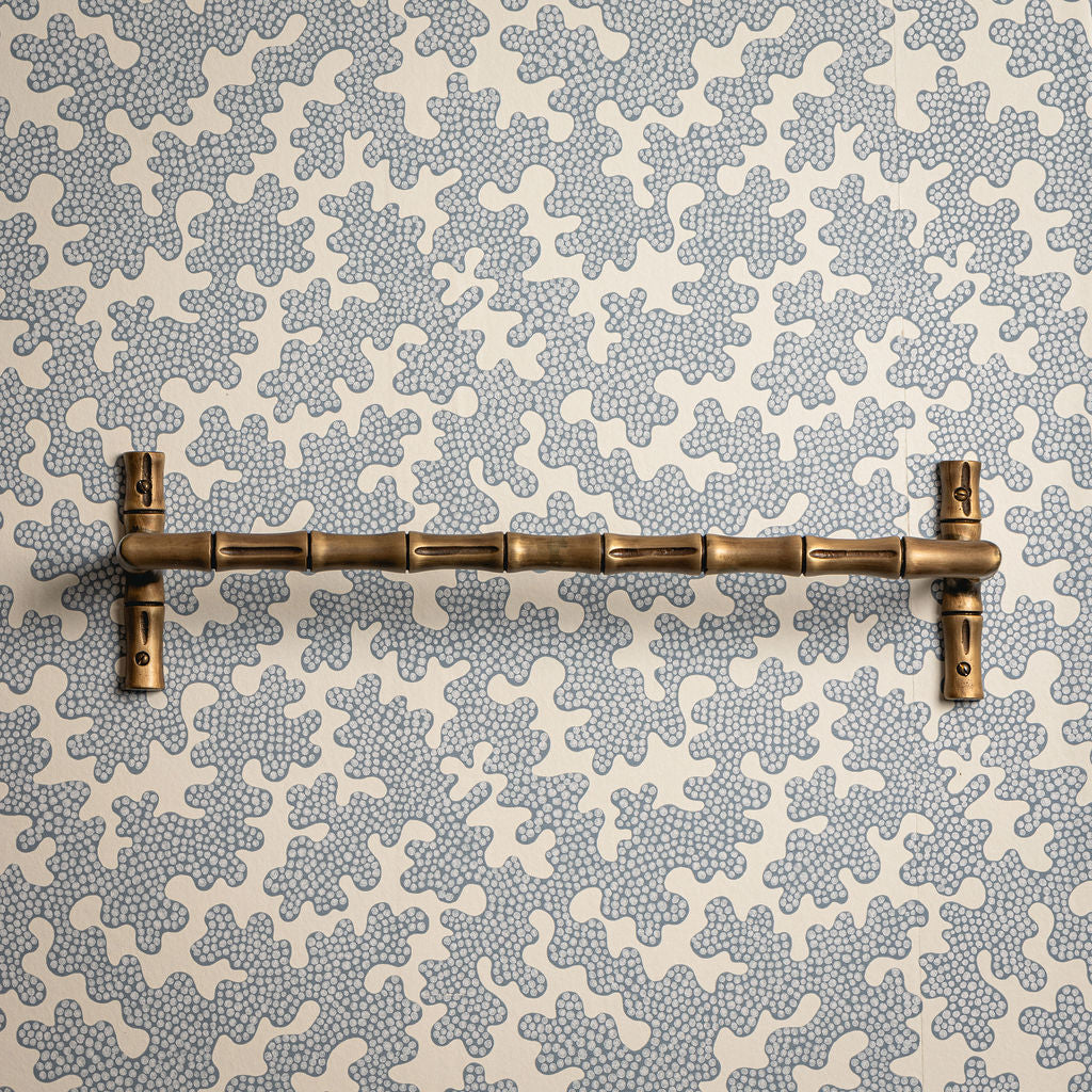 Bamboo Towel Bar, Aged Brass Lifestyle