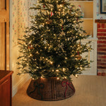 Bow-rattan-tree-skirt-lifestyle-closeup