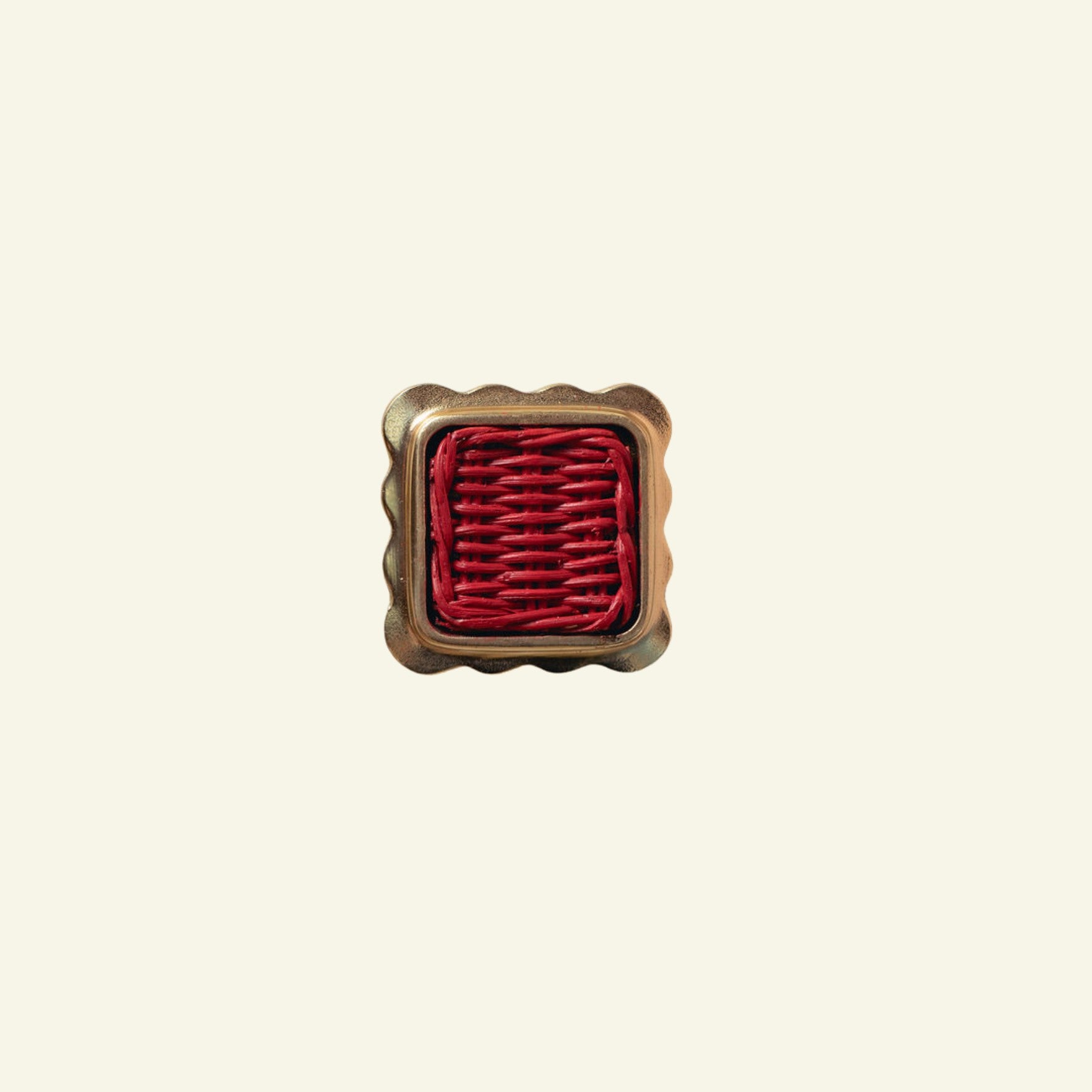 Delilah-square-knob-red-gold