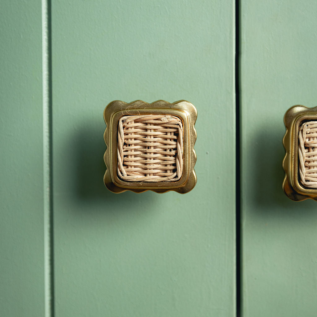 Delilah Square Knob, Brass & Natural