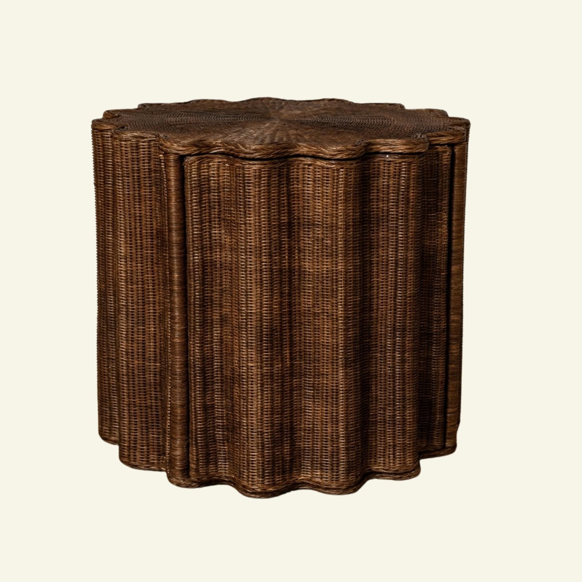 Ruby-rattan-table