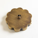 Scallop-ceiling-rose-Antique-brass-with-hook