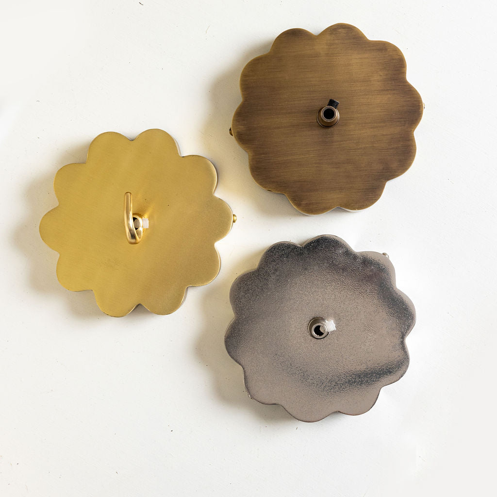 Scallop-ceiling-rose-all finishes