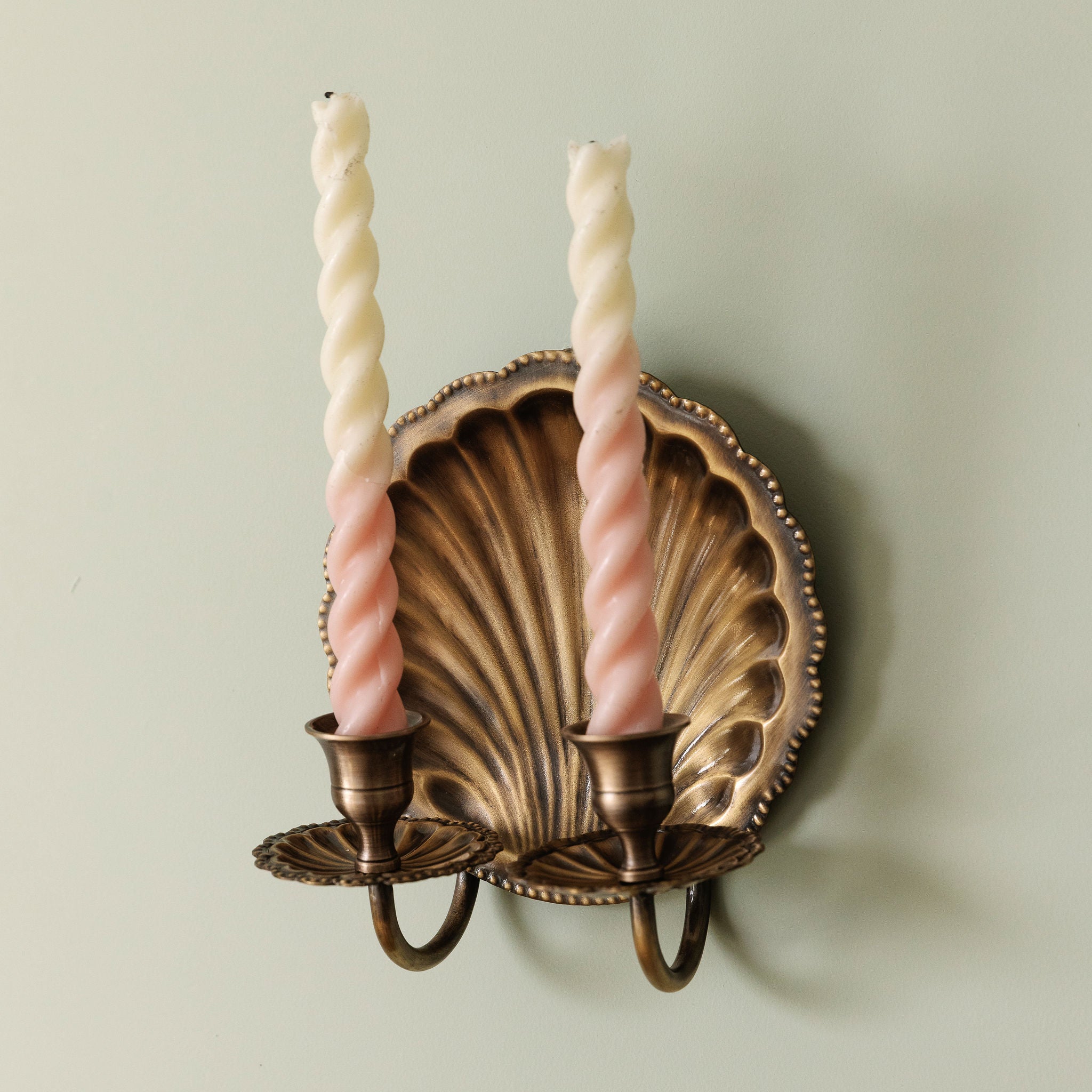 Shell-brass-sconce-double-antique-wall-mounted