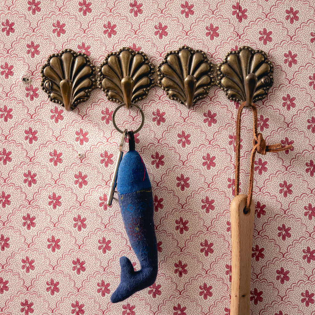 Shell Coat Hooks, Aged Brass lifestyle