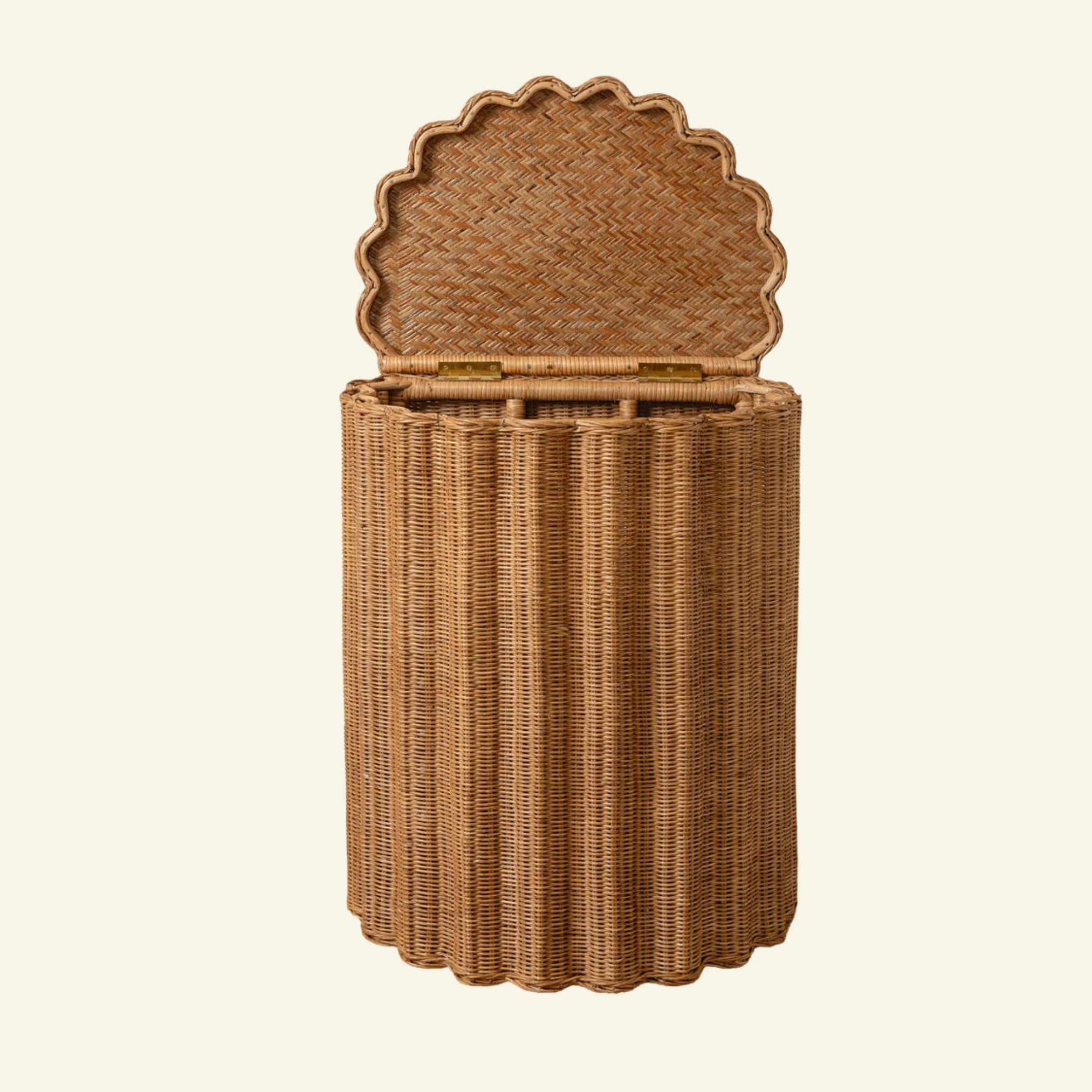 Shell Rattan Side Table, Oak