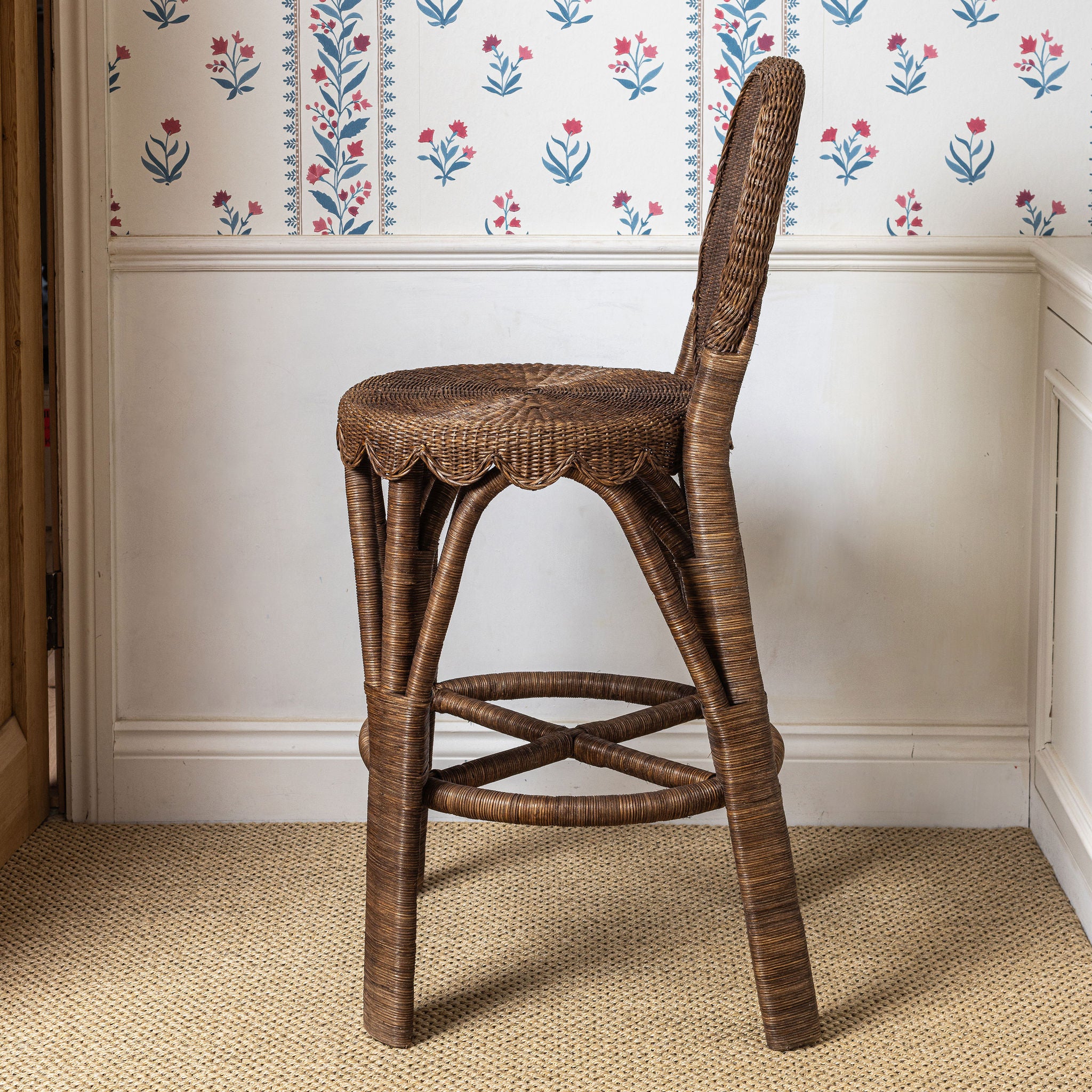 The-heart-counter-stool-side