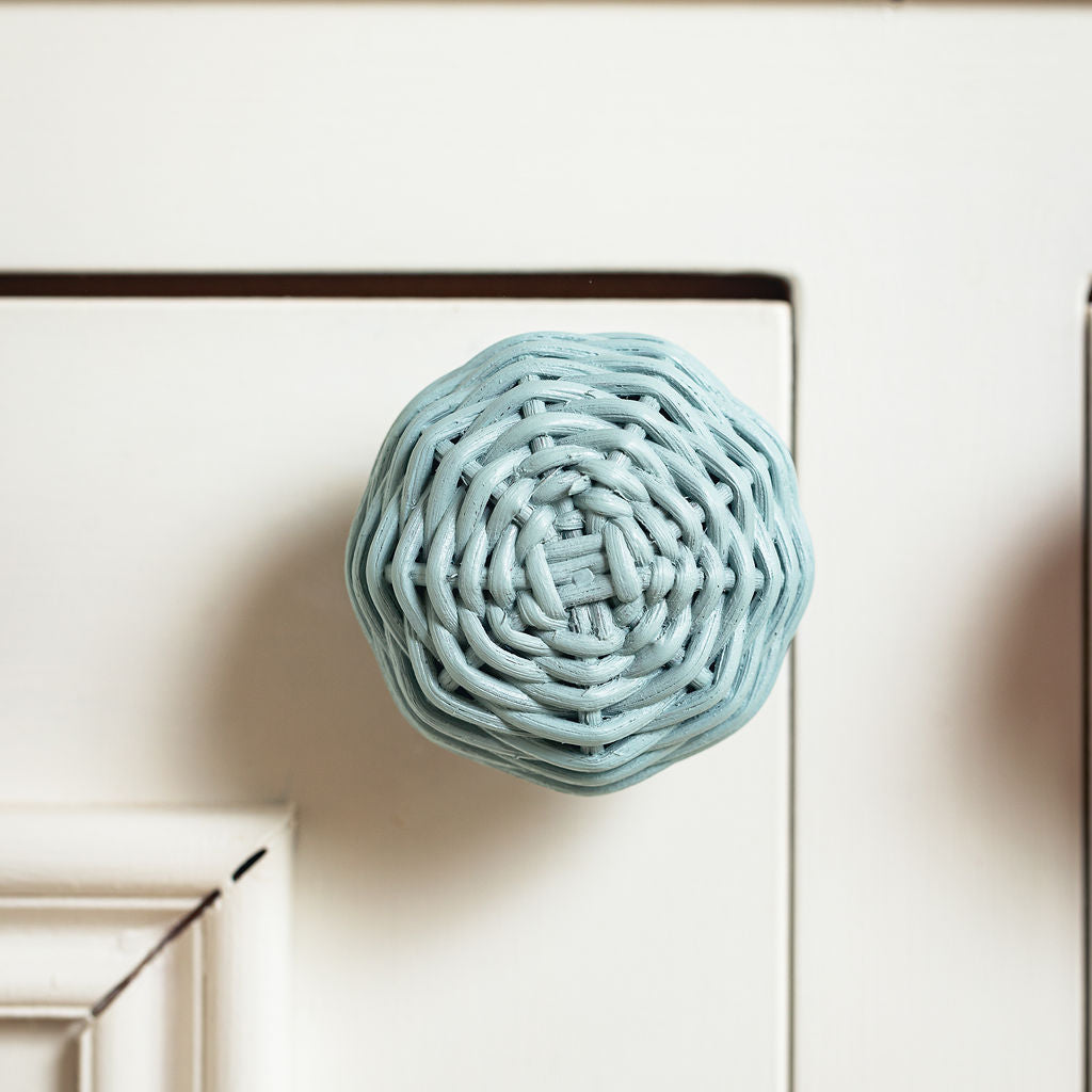 Willow Rattan Knob, Large blue