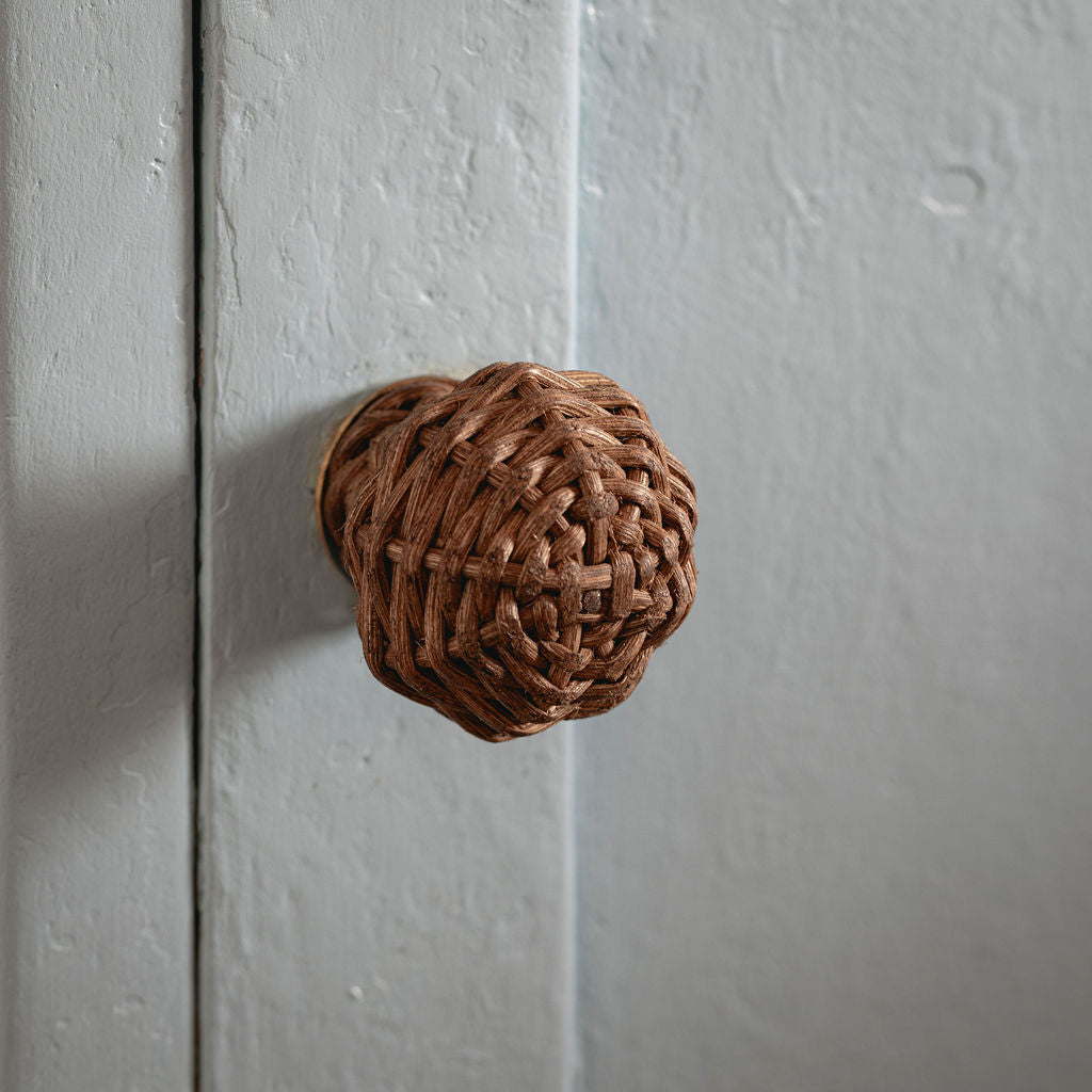 Willow Rattan Knob, Small Teak lifestyle