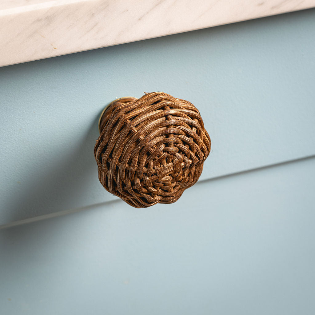 Willow Rattan Knob, large teak
