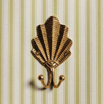 fiona-brass-hook-double-close-up