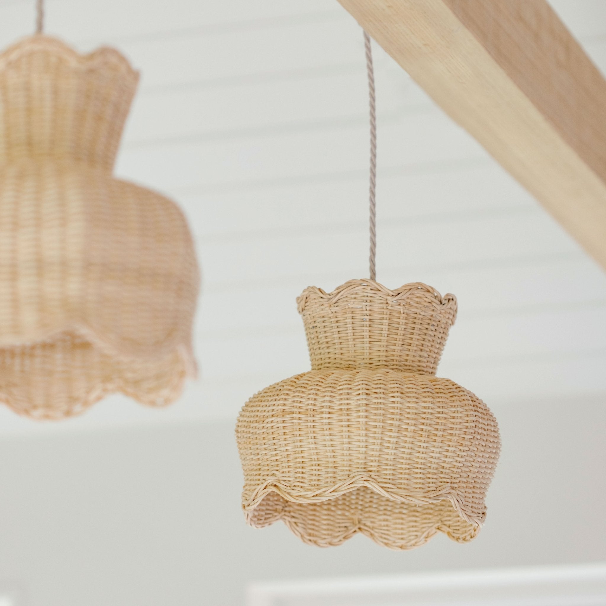 Anar Rattan Lampshade/wicker pendant small