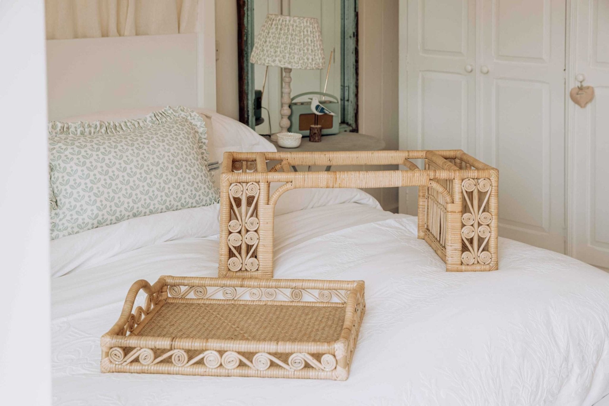 Rattan Ivy breakfast tray